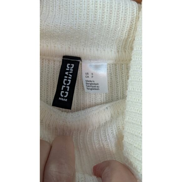 Divided Cream Turtleneck Cropped Sweater - Picture 3 of 5